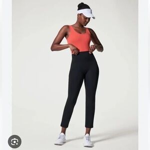 Spanx Booty Boost® Active Ankle Flare Pant
Very Black / Regular / L